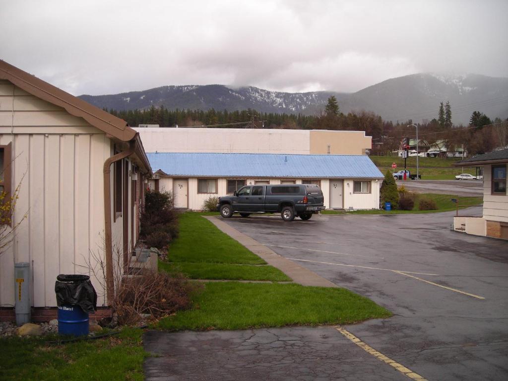 Falls Motel Thompson Falls ภายนอก รูปภาพ