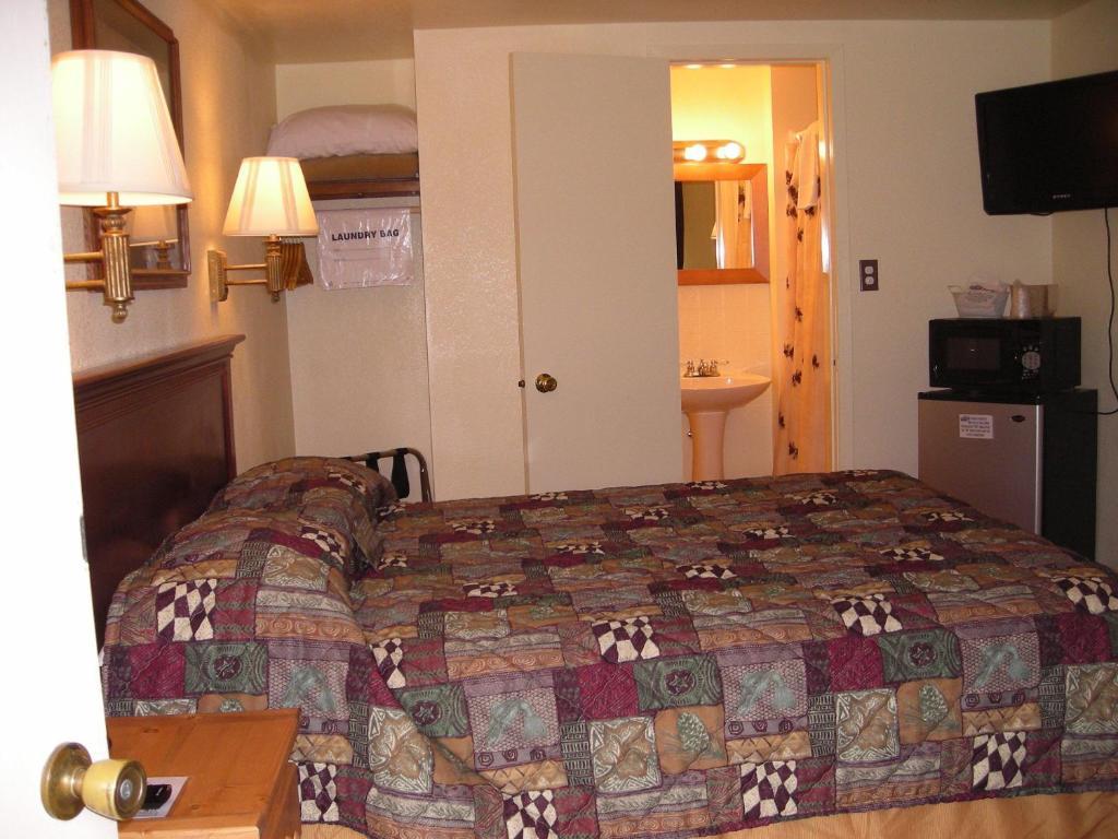 Falls Motel Thompson Falls ห้อง รูปภาพ